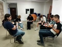 В молодежном пространстве "СОПКИ" прошла профилактическая игра на принятие решений "Турпоход"