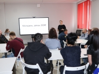 Интеллектуальный квиз «Молодежь, даешь ЗОЖ!» в молодежном центре «БиблиоДвиж» 