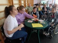 Тематическая игра «Объективно о курении» для молодежи с инвалидностью прошла в Мурманском КЦСОН