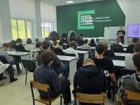 Встреча студентов Кандалакшского индустриального колледжа с волонтерами реабилитационного центра «Шаг за шагом»