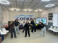 В молодежном пространстве "СОПКИ" г. Заозерск прошла лекция «Быть здоровым - это клево»