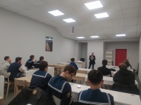Встреча обучающихся МАУ и ведущего специалиста-эксперта УНК УМВД России по Мурманской области